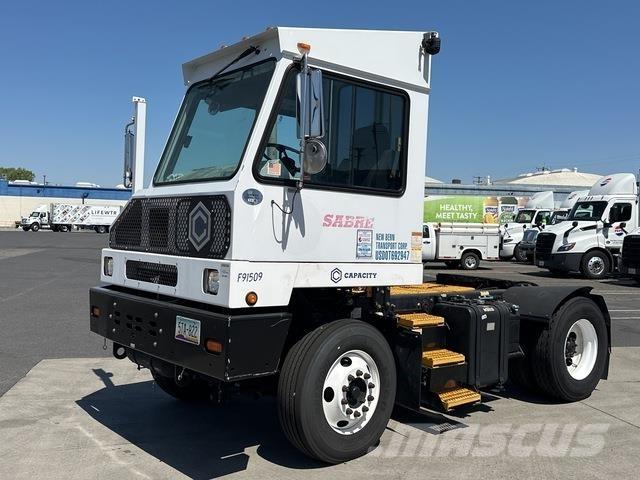 Capacity  جرارات صالات المطارات