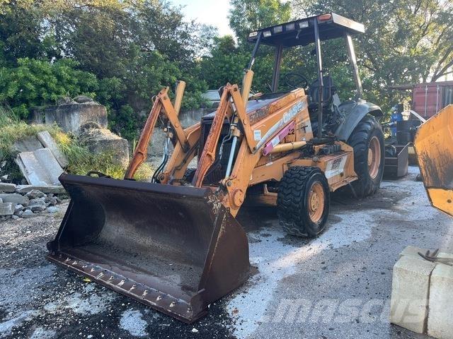 CASE 570MXT لوادر وحفارات أمامية