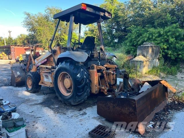 CASE 570MXT لوادر وحفارات أمامية