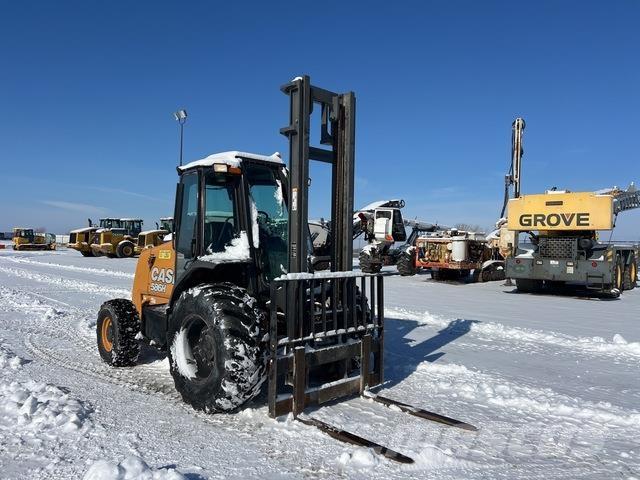 CASE 586H شاحنات الطرق الوعرة