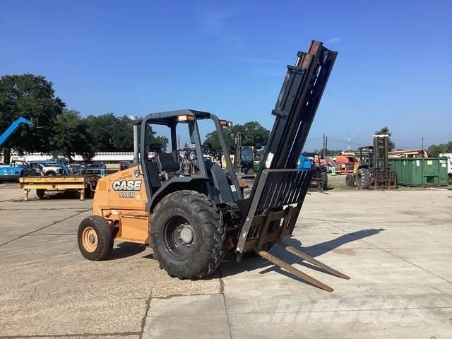 CASE 586H 2WD شاحنات الطرق الوعرة