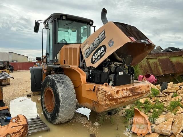 CASE 621F لوادر بعجل