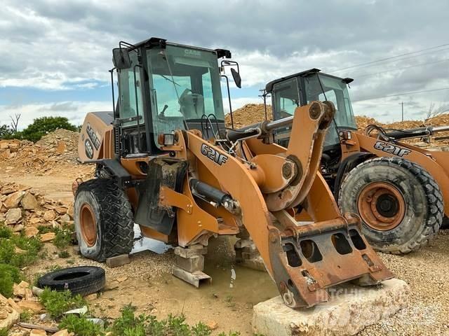 CASE 621F لوادر بعجل