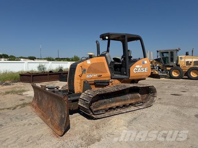 CASE 650M LGP بلدوزرات مجنزرة