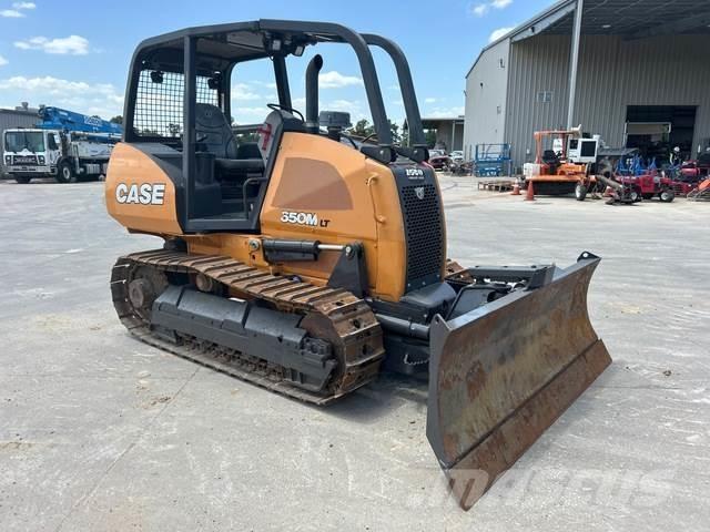 CASE 650M LT بلدوزرات مجنزرة