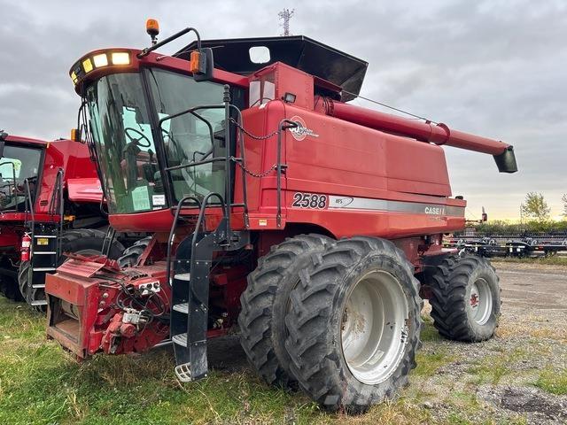 Case IH 2588 حصادات