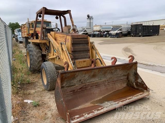 Case IH 480ELL لوادر وحفارات أمامية