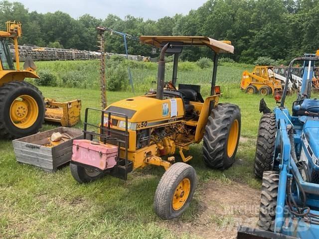 Case IH DC50 الجرارات