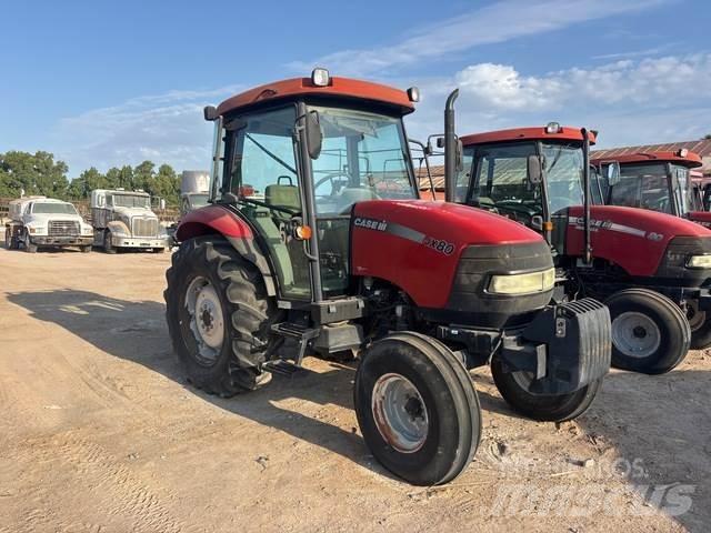 Case IH JX80 الجرارات