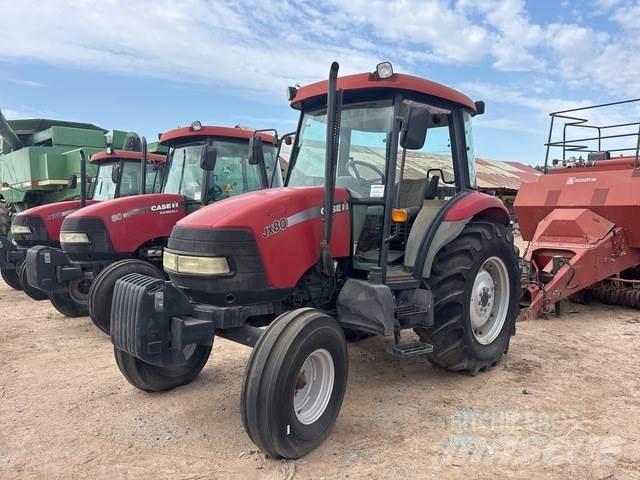 Case IH JX80 الجرارات