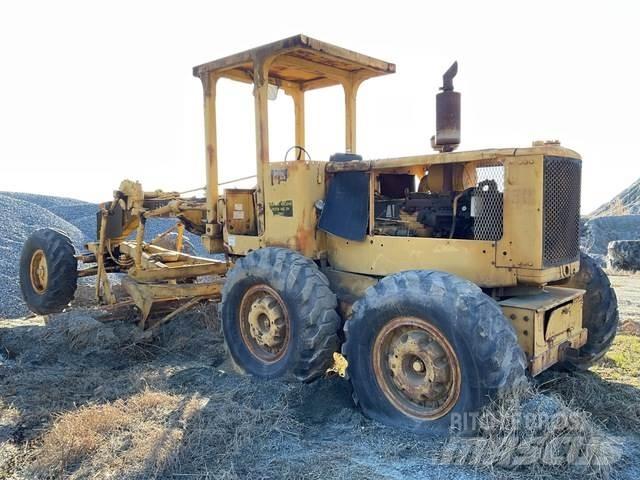 CAT 120 معدات تمهيد الطرق