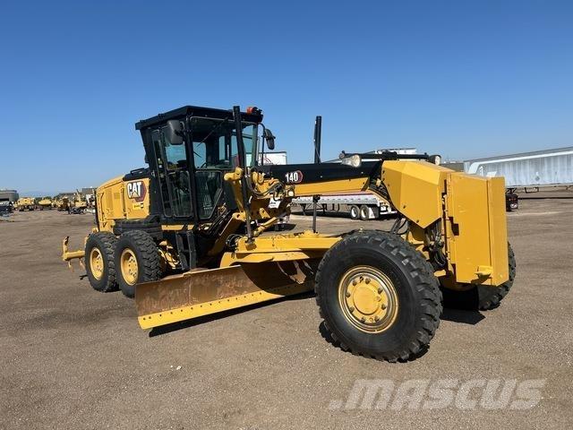 CAT 140 معدات تمهيد الطرق
