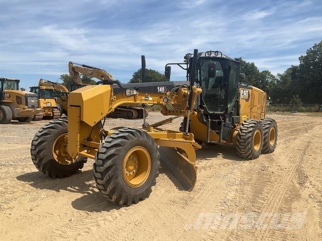 CAT 140 معدات تمهيد الطرق