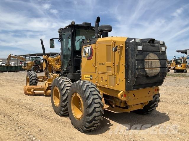 CAT 140 معدات تمهيد الطرق