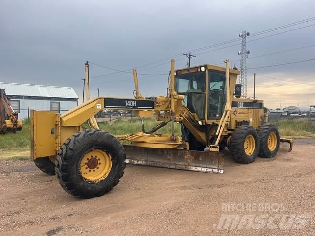 CAT 140H معدات تمهيد الطرق