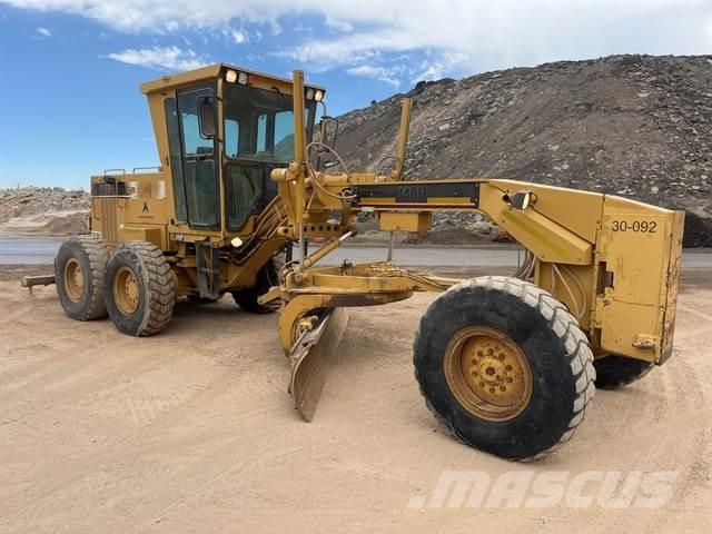 CAT 140H معدات تمهيد الطرق