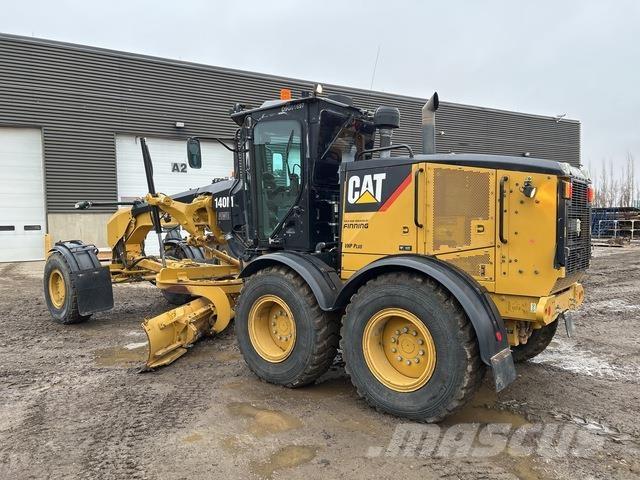 CAT 140M معدات تمهيد الطرق