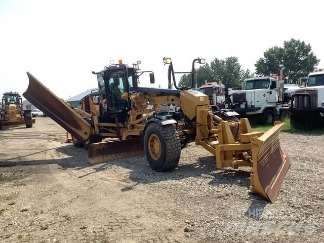 CAT 140M AWD معدات تمهيد الطرق