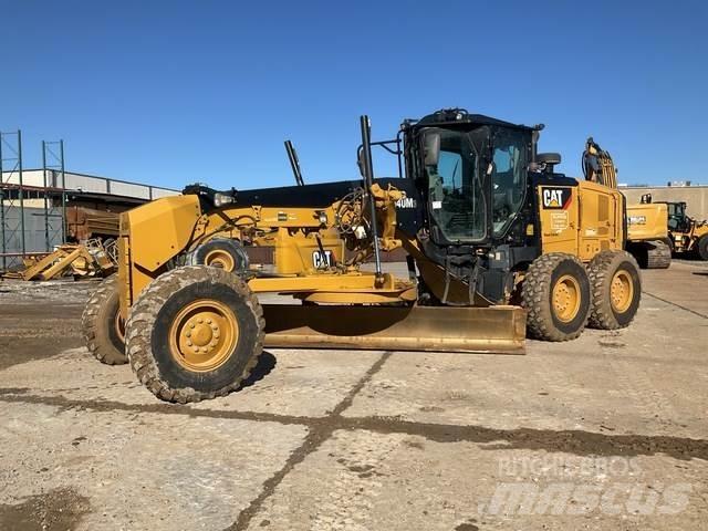 CAT 140M3 معدات تمهيد الطرق