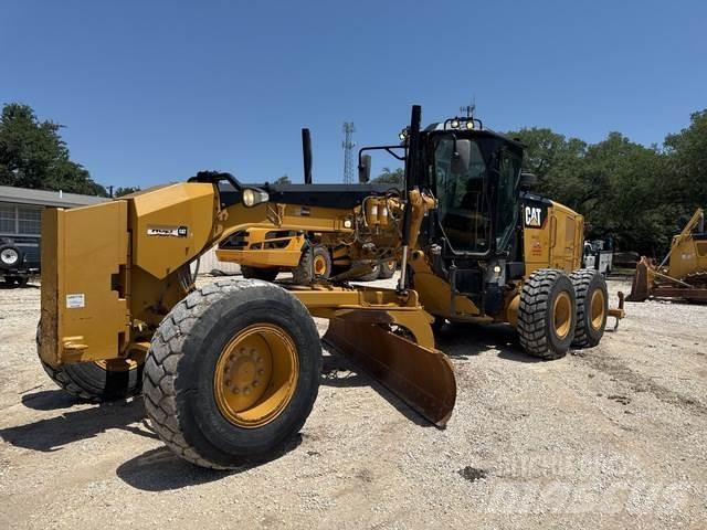 CAT 140M3 معدات تمهيد الطرق