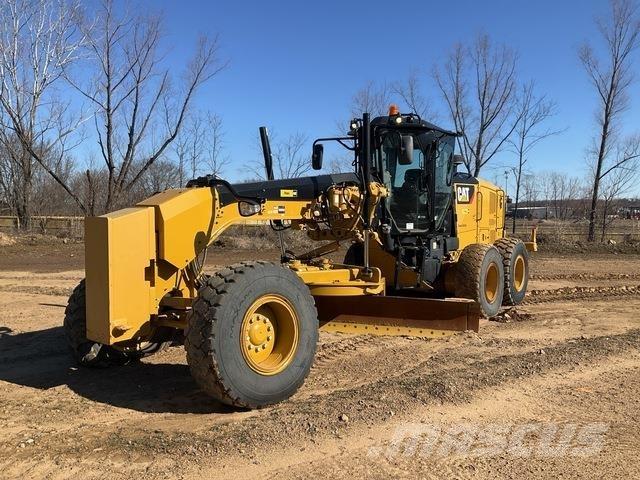 CAT 140M3 معدات تمهيد الطرق