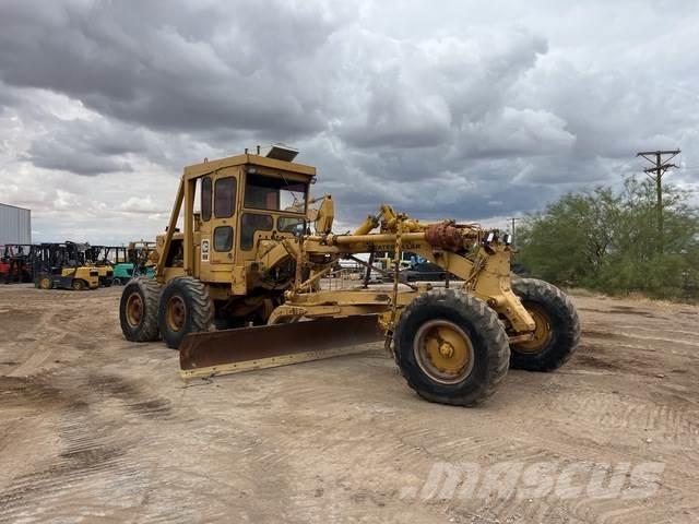 CAT 14E معدات تمهيد الطرق