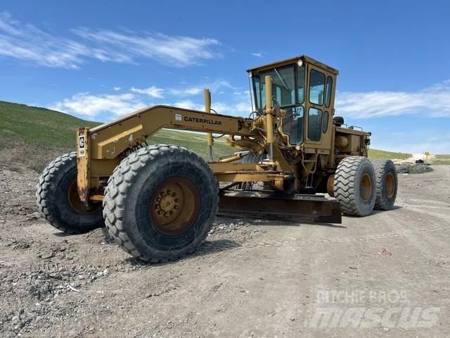 CAT 14G معدات تمهيد الطرق