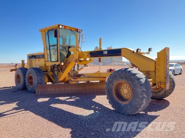 CAT 14H معدات تمهيد الطرق