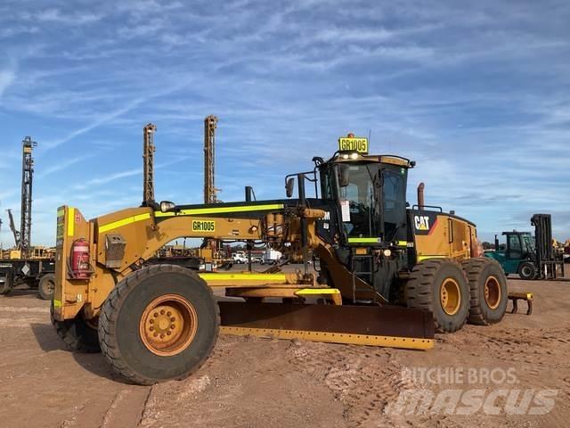 CAT 14M معدات تمهيد الطرق