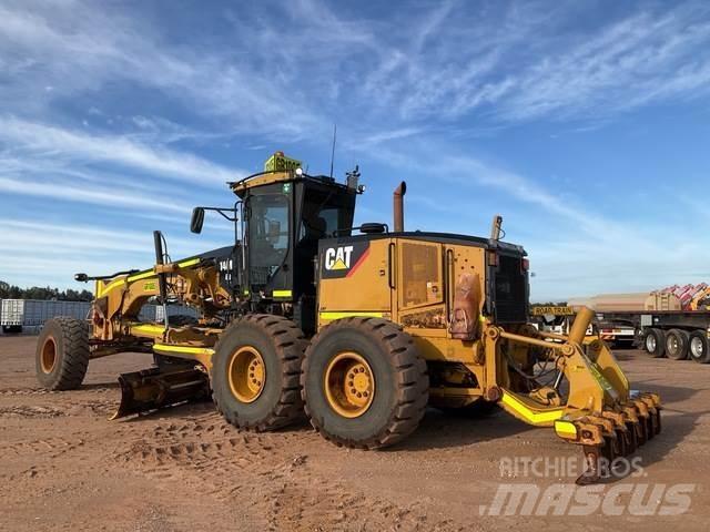 CAT 14M معدات تمهيد الطرق