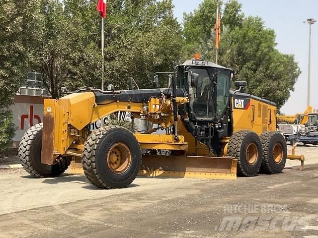 CAT 14M3 معدات تمهيد الطرق
