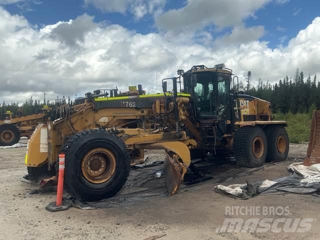 CAT 16M معدات تمهيد الطرق