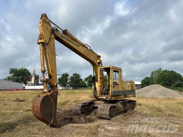 CAT 215 حفارات زحافة