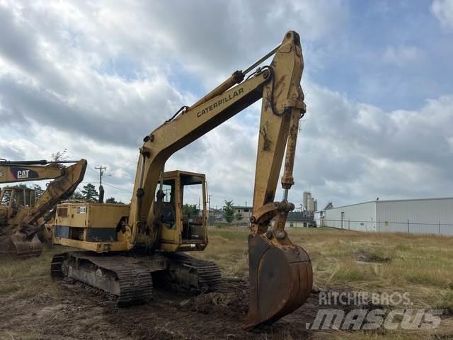 CAT 215 حفارات زحافة