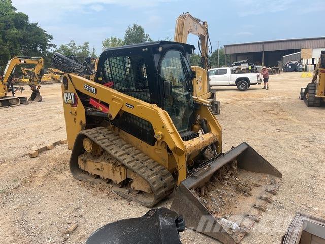 CAT 239D3 لوادر انزلاقية التوجيه