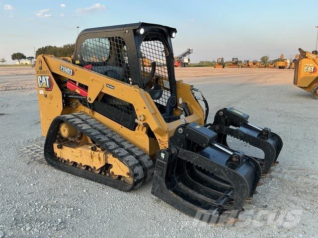 CAT 239D3 لوادر انزلاقية التوجيه