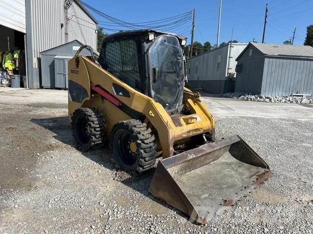 CAT 246C لوادر انزلاقية التوجيه