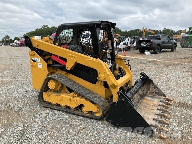 CAT 249D لوادر انزلاقية التوجيه
