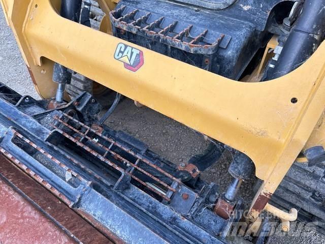 CAT 249D3 لوادر انزلاقية التوجيه