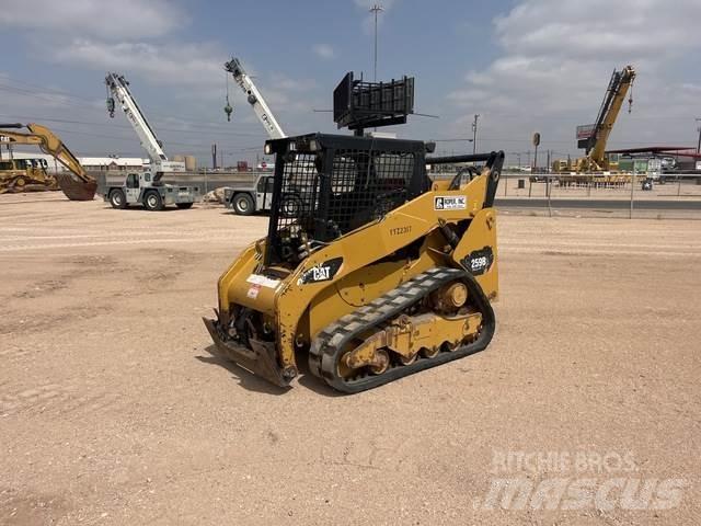 CAT 259B3 لوادر انزلاقية التوجيه