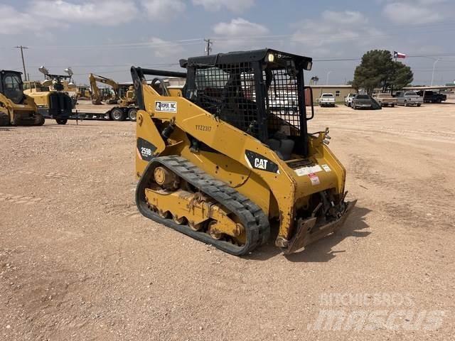 CAT 259B3 لوادر انزلاقية التوجيه