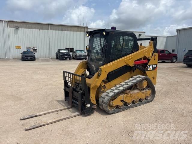 CAT 259D لوادر انزلاقية التوجيه