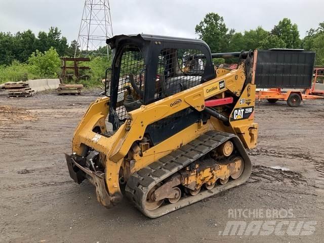 CAT 259D لوادر انزلاقية التوجيه