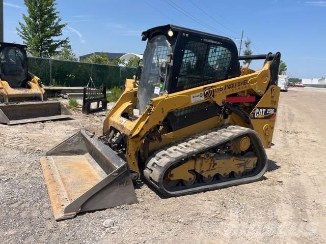 CAT 259D لوادر انزلاقية التوجيه
