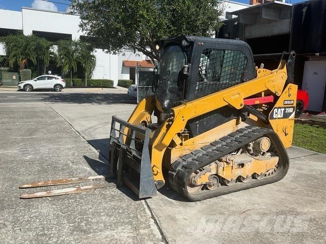 CAT 259D لوادر انزلاقية التوجيه
