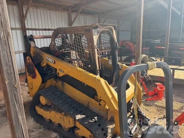 CAT 259D3 لوادر انزلاقية التوجيه