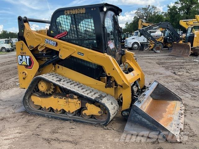 CAT 259D3 لوادر انزلاقية التوجيه