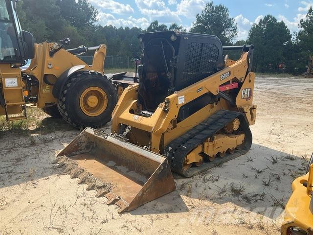 CAT 259D3 لوادر انزلاقية التوجيه