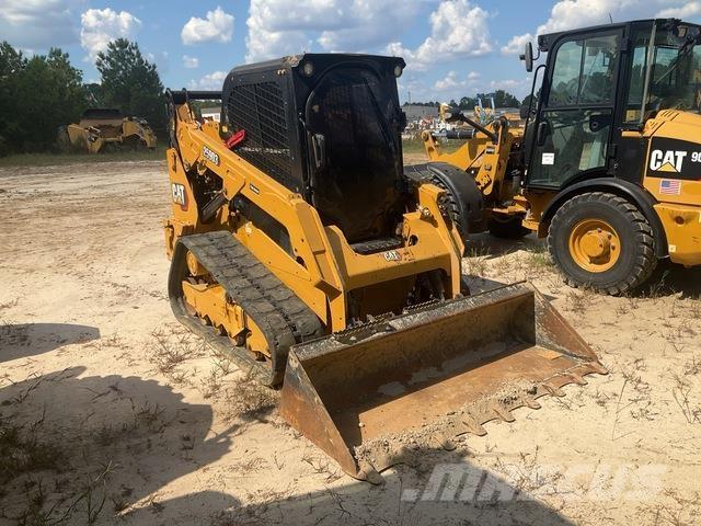 CAT 259D3 لوادر انزلاقية التوجيه