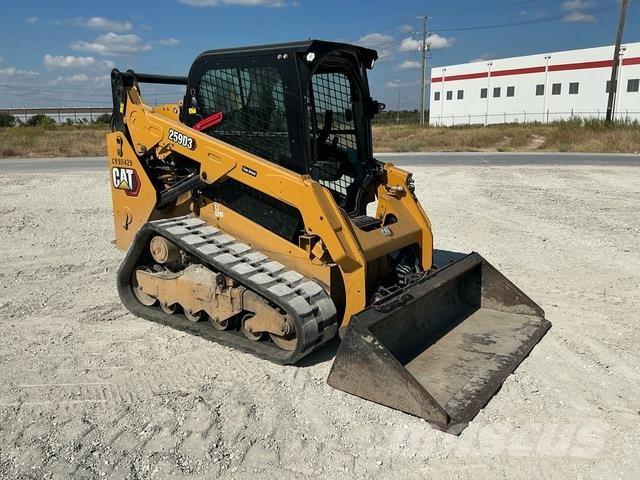 CAT 259D3 لوادر انزلاقية التوجيه